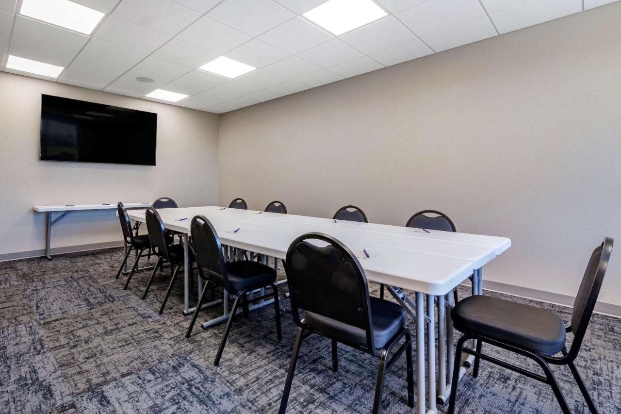 Sleep Inn & Suites Lancaster-Platteville 외부 사진